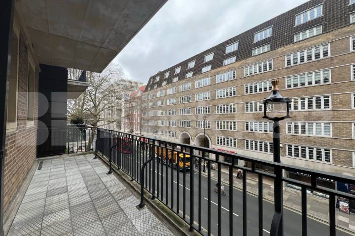 Riverfront One-Bed Apt for Rent: Bright, Modern Living with Balcony Views Dean Ryle Street , Westminster